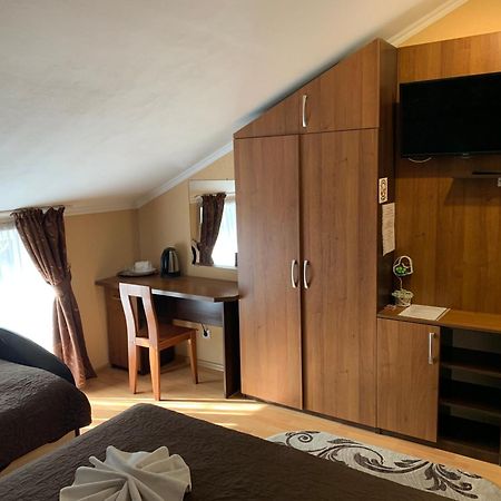 Guest House 헤르손 외부 사진